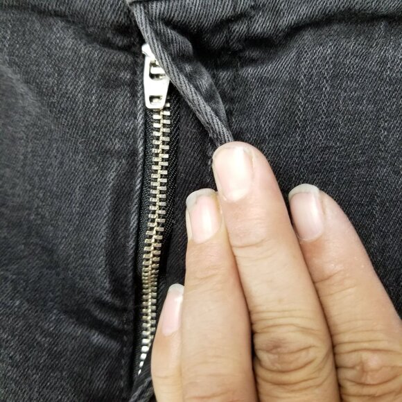 Chicos Jeans Womens 2.5 US 14 Black Stretch Mid Rise So Slimming Studded *Read* - Picture 2 of 16